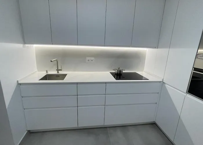 Piso De Lujo En Primera Linea De Playa Y Garaje