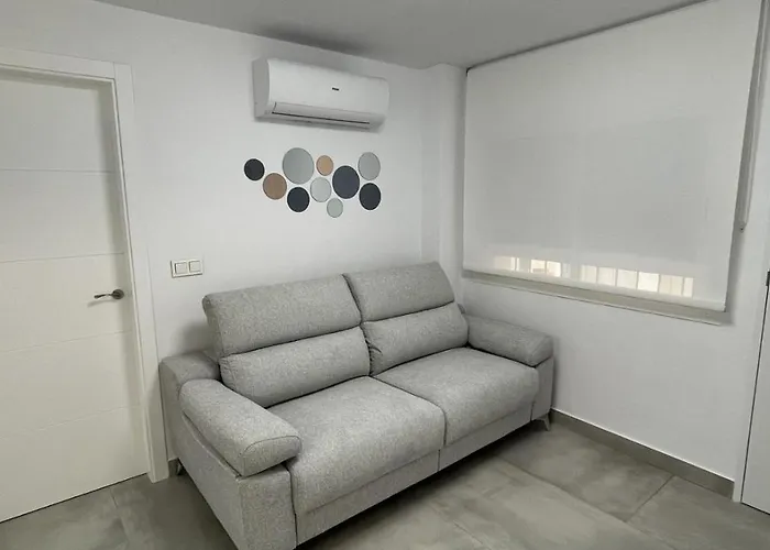 Piso De Lujo En Primera Linea De Playa Y Garaje Kadyks