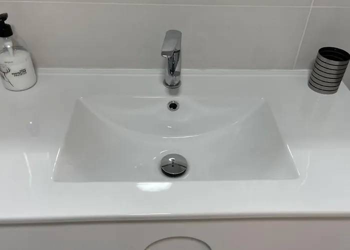 Piso De Lujo En Primera Linea De Playa Y Garaje *