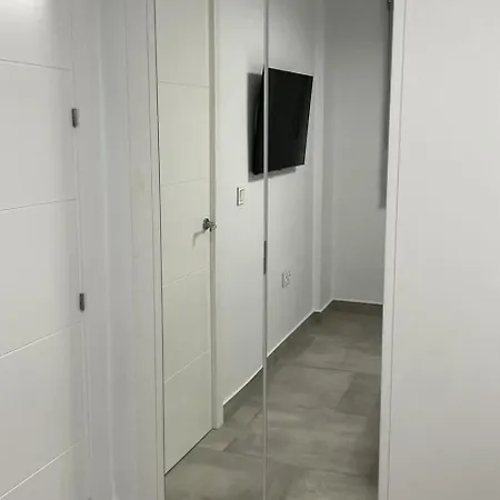 Piso De Lujo En Primera Linea De Playa Y Garaje