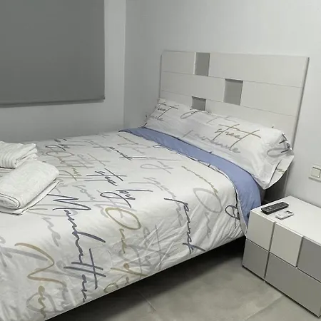 Piso De Lujo En Primera Linea De Playa Y Garaje Appartement Cadix