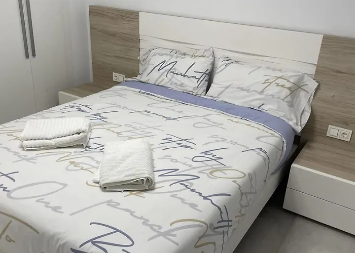 Piso De Lujo En Primera Linea De Playa Y Garaje * Cádiz