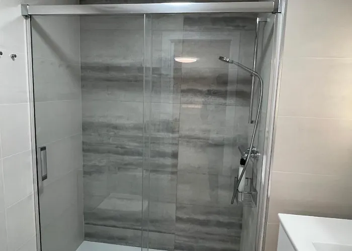 Piso De Lujo En Primera Linea De Playa Y Garaje * Cádiz