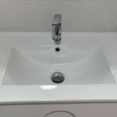 Piso De Lujo En Primera Linea De Playa Y Garaje *