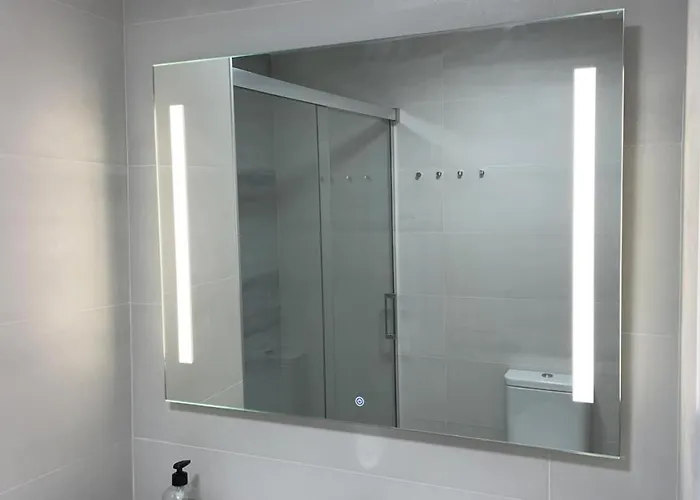 Piso De Lujo En Primera Linea De Playa Y Garaje